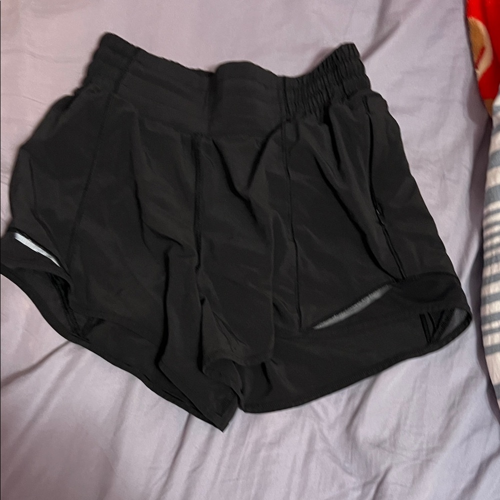 Black lululemon hotty hots